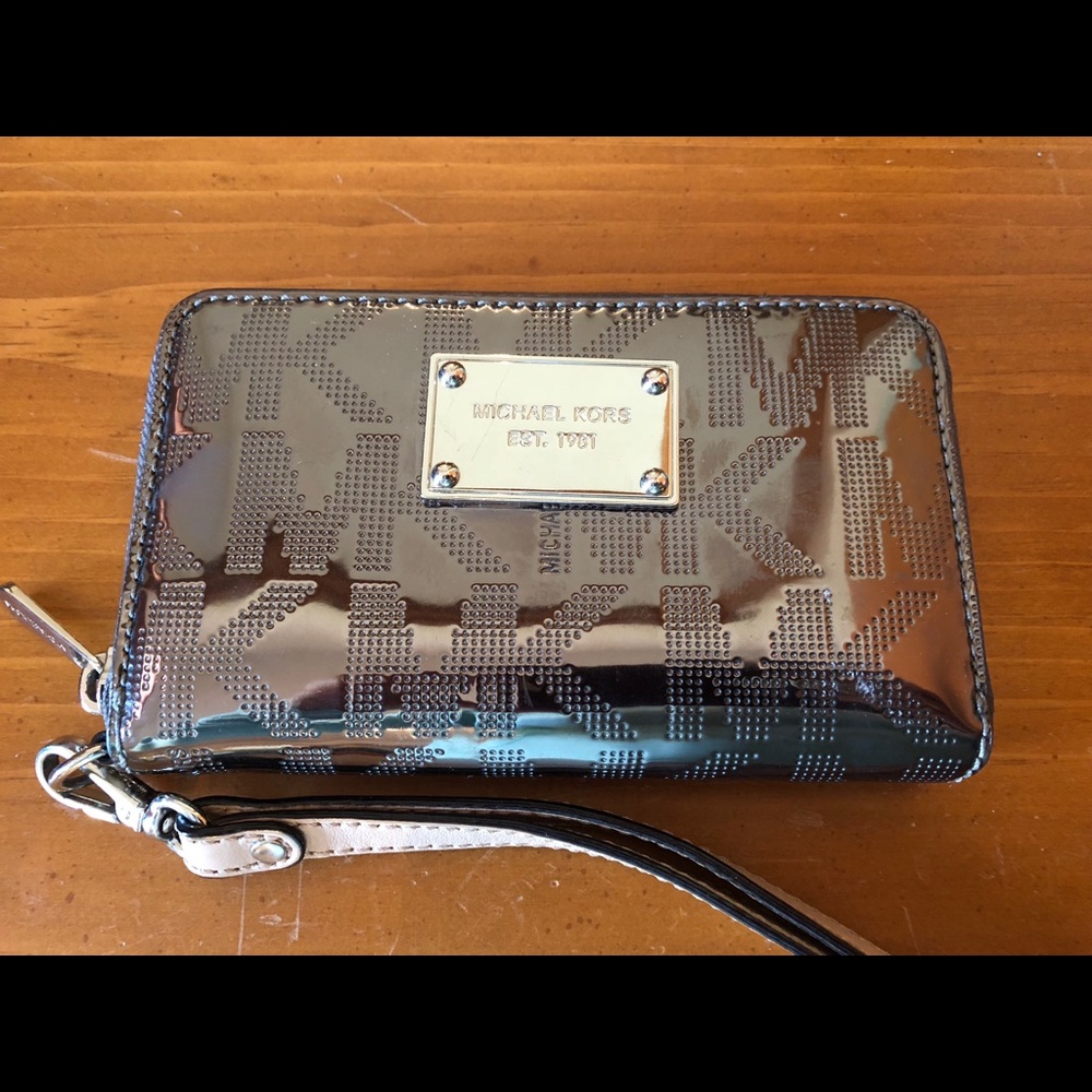 Michael Kors Wristlet